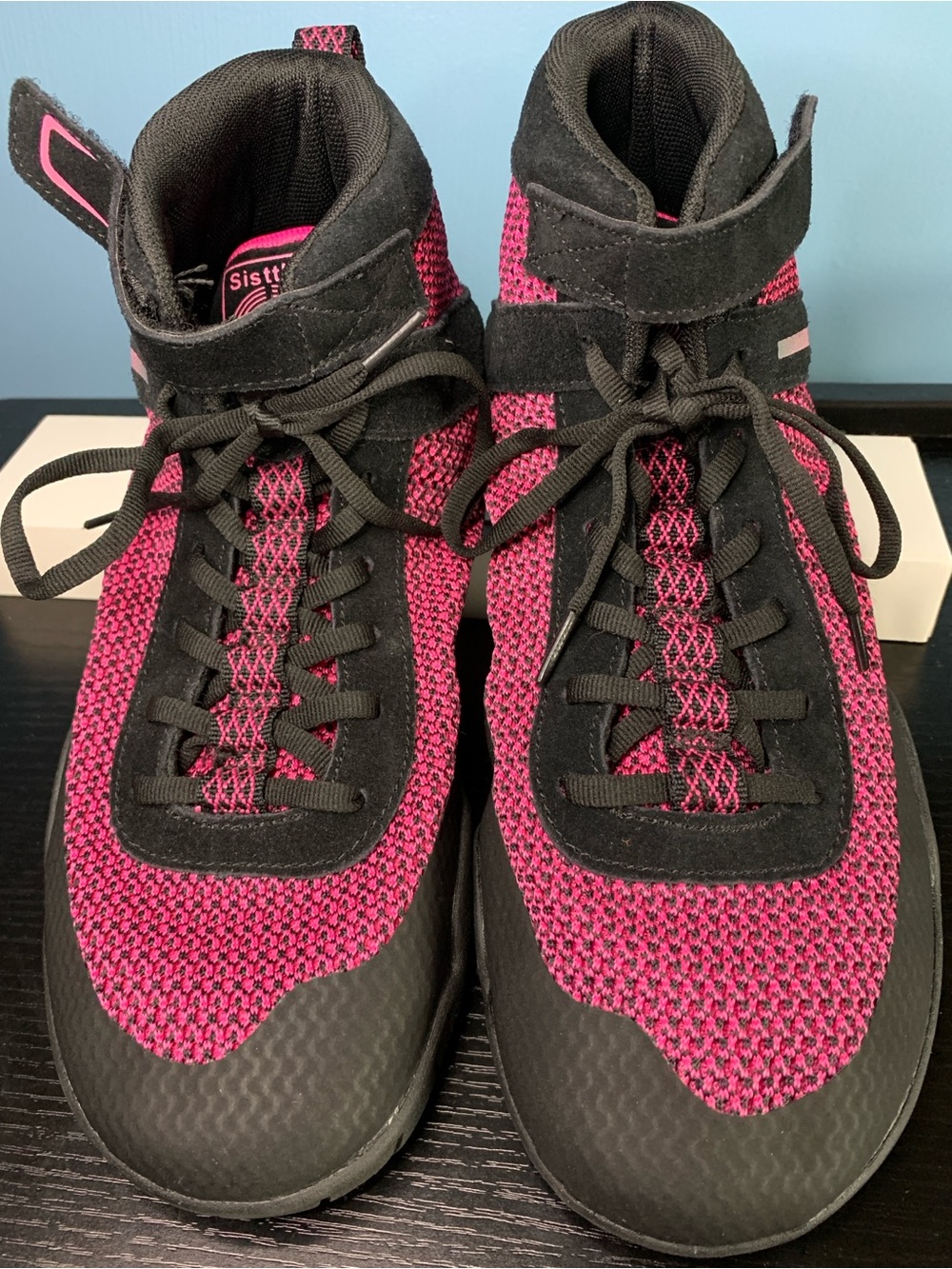 Sisttke Barefoot Boxing Sneakers